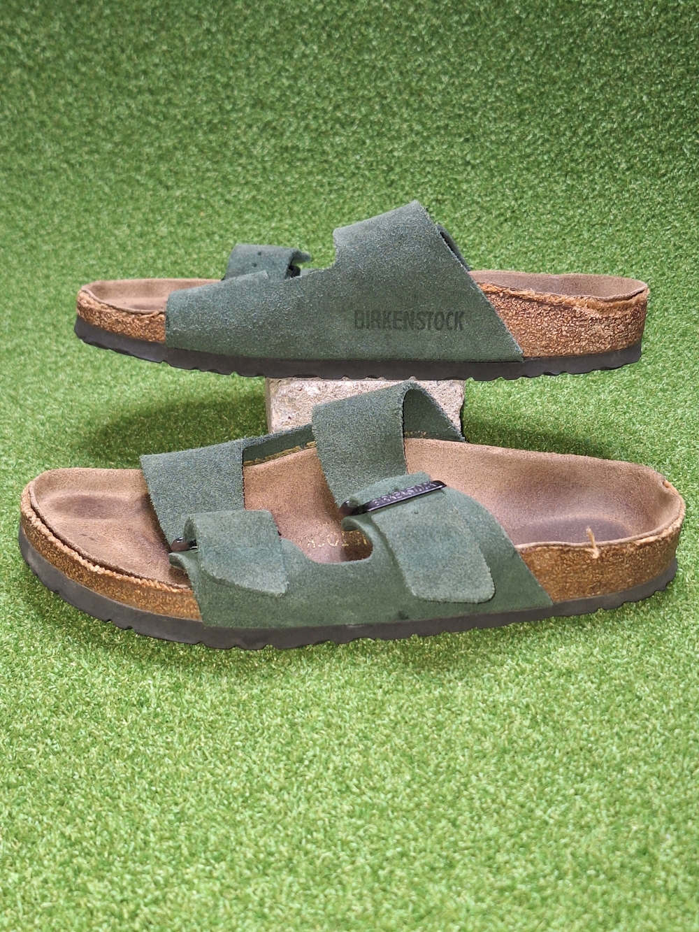 Birkenstock Arizona Slide Sandals Women's Size 38 US 7 Green Suede Cork Footbed